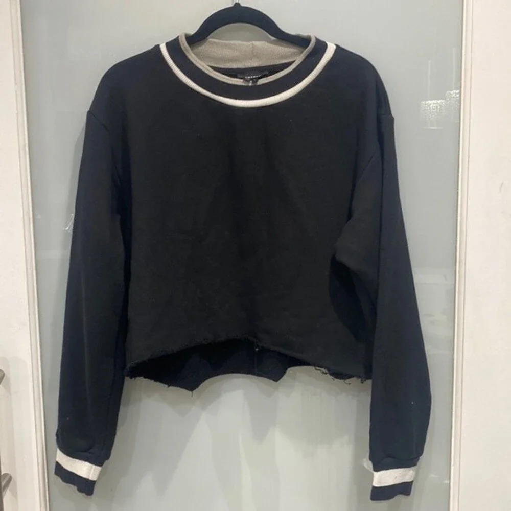 Twenty Women's Black Crop Cut Off Long Sleeve Crew Neck Sweater Sz L